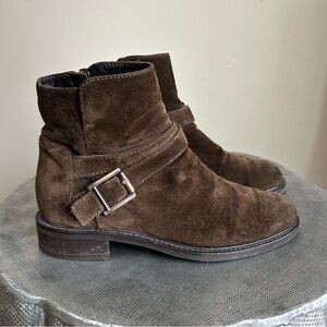 Aquatalia ~Chestnut Suede Bree Weatherproof Ankle Boots in size 7 1/2